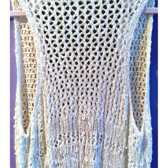 Women's Abercrombie & Fitch Boho Cream Crochet Fringed Long Vest Size M/L New - Picture 3 of 8